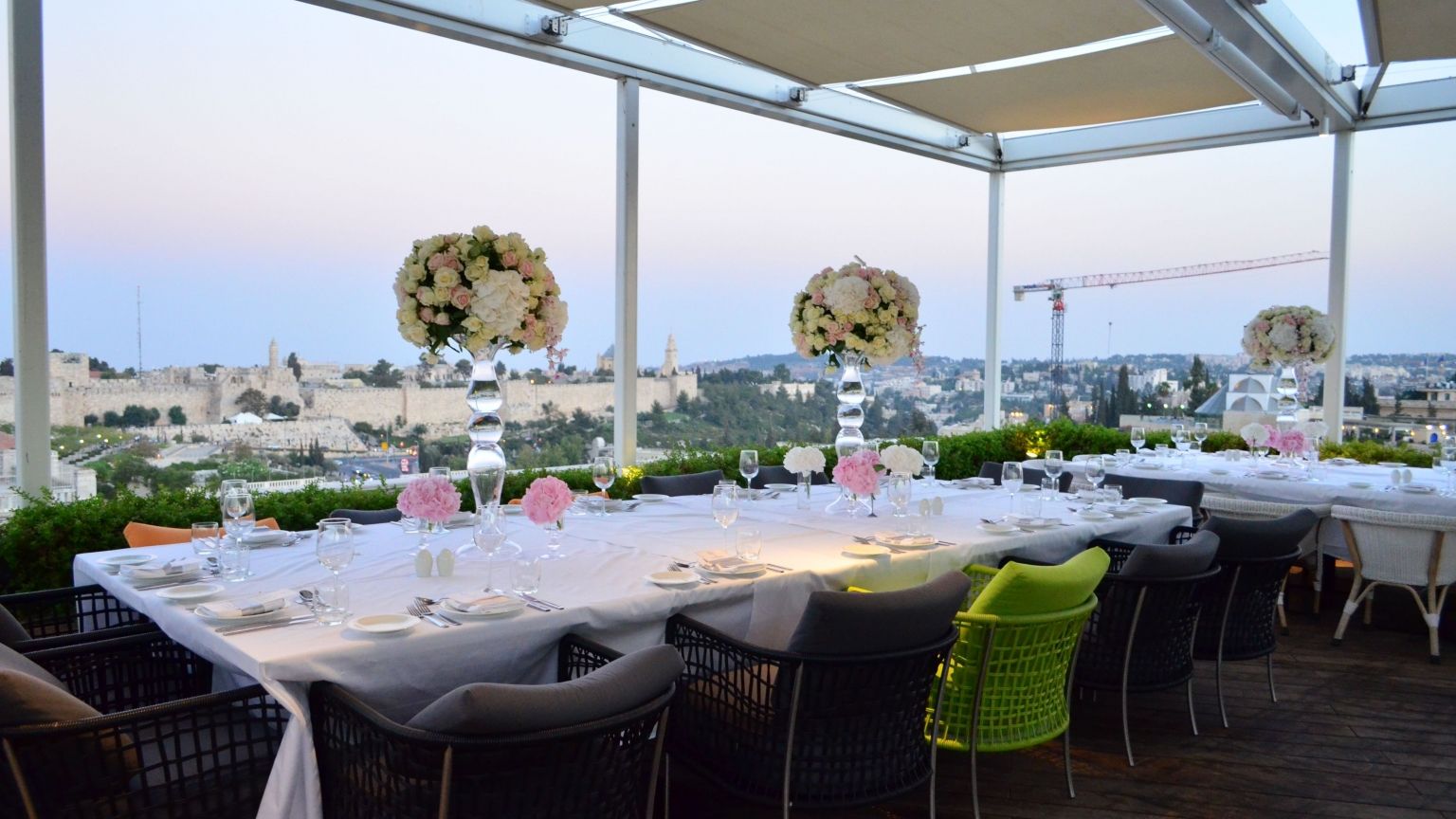 Mamilla hotel table arrangements for Jerusalem wedding 