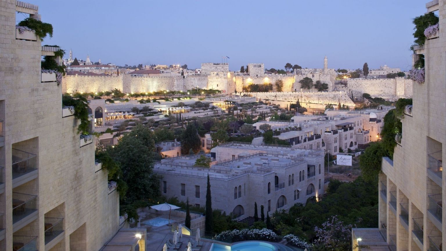 חדר אלקוב דלוקס עם נוף לעיר העתיקה - מלון מצודת דוד