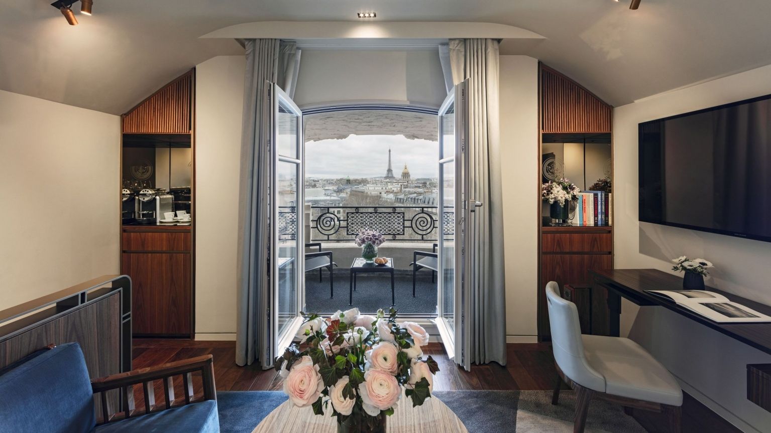 Suite Amour vue Tour Eiffel : Suite à paris - Hôtel Lutetia 5*