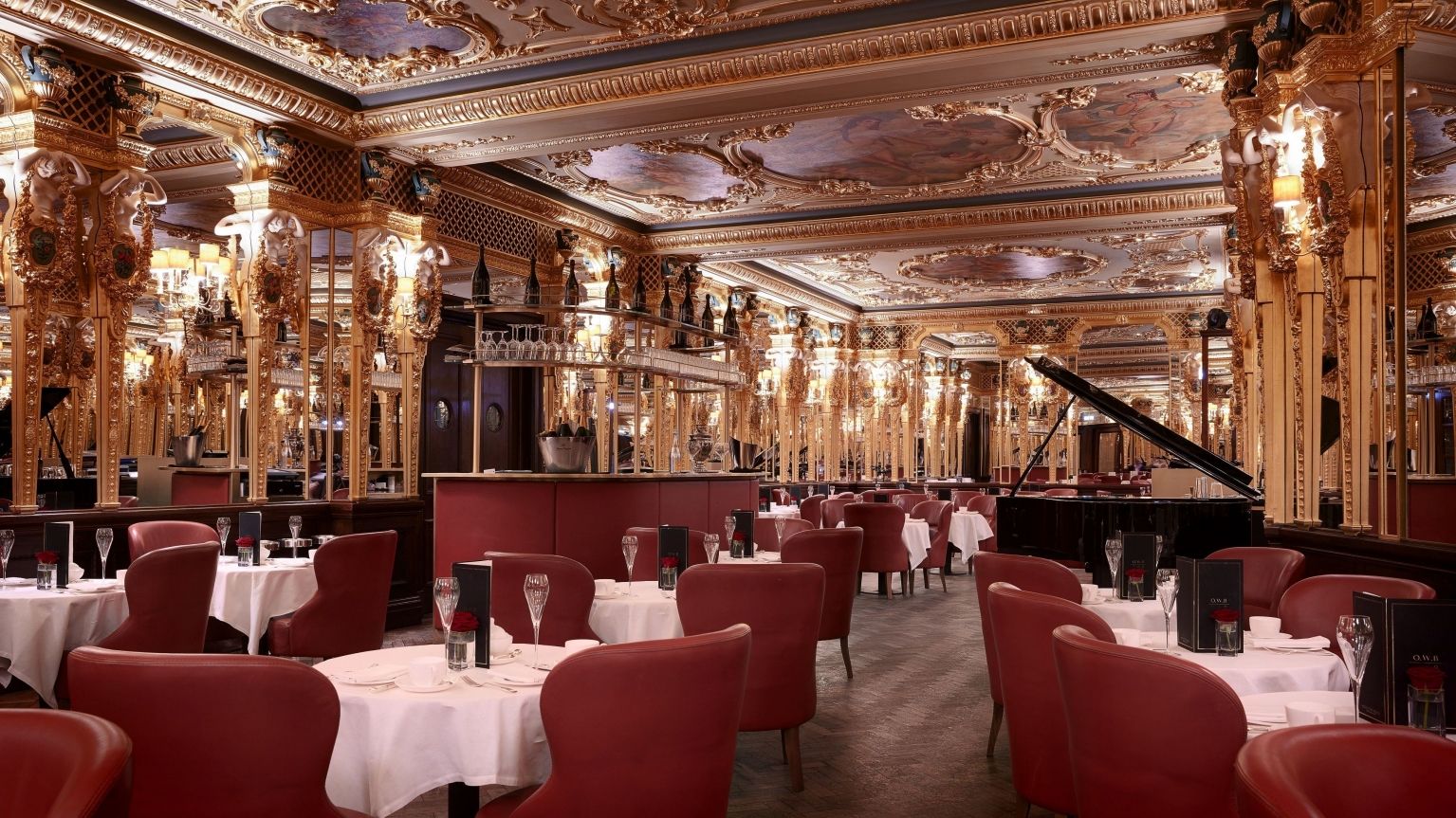 luxury afternoon tea oscar wilde bar hotel cafe royal londres