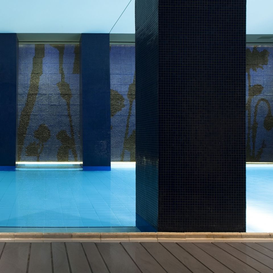 אקאשה חוגים הוליסטיים | מלון בירושלים | מלון ממילא - שיעור יוגה